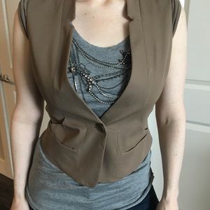 BCBGMaxAzria brown boyfriend-style vest